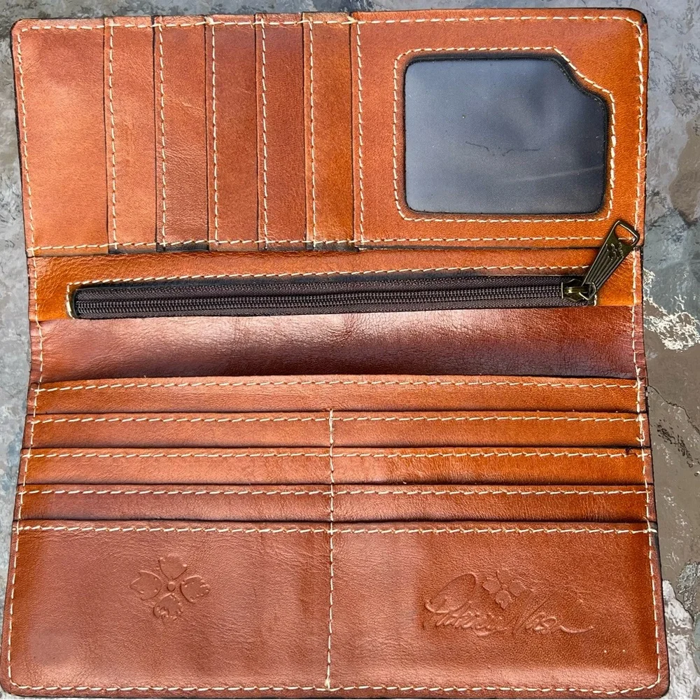 Patricia Nash Tan Leather Clutch with Brass Accents - Picture 7 of 8